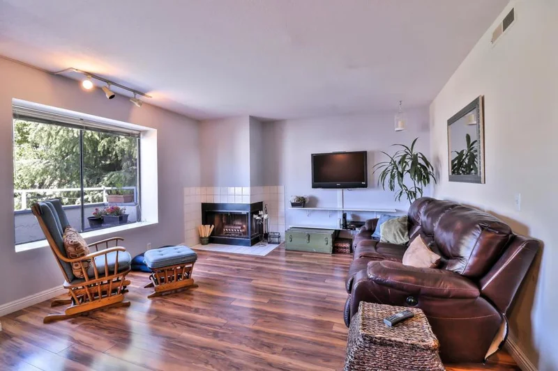 87 Redding, Campbell, CA 95008