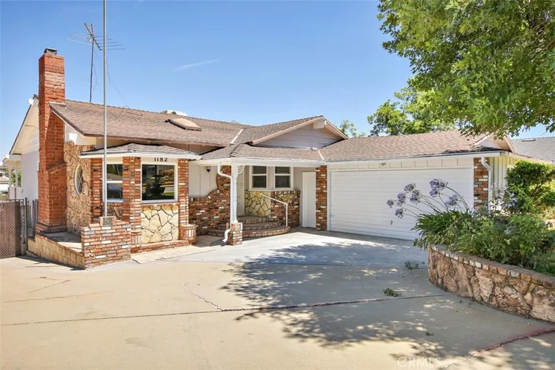 1182 Magnolia, Beaumont, CA 92223