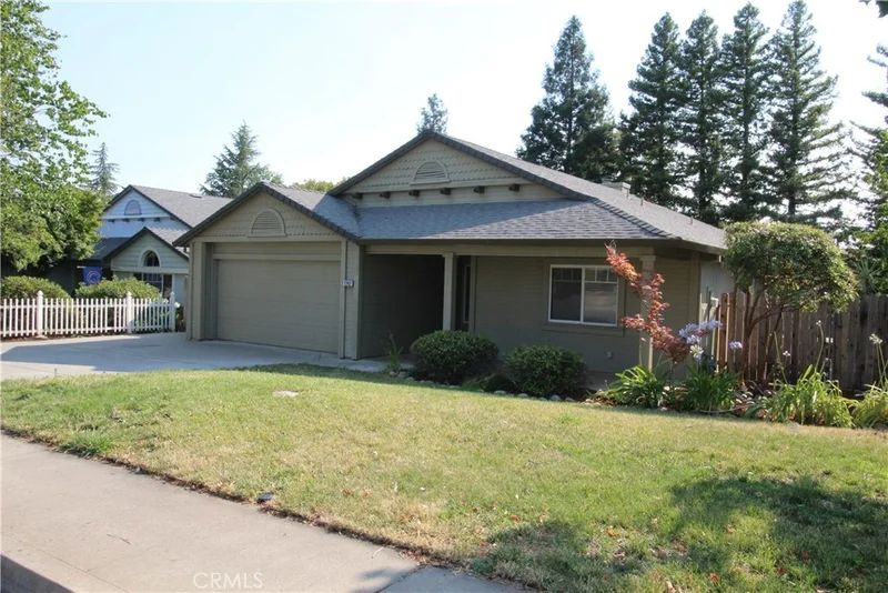 1242 Yosemite, Chico, CA 95928