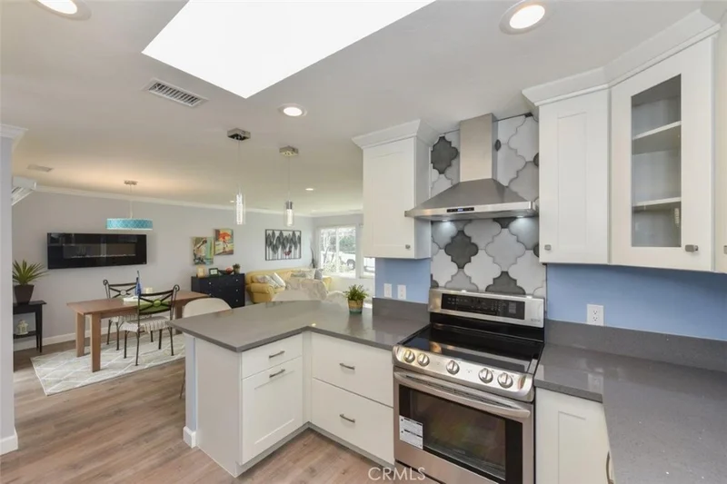 3000 Via Buena Vista #B, Laguna Woods, CA 92637
