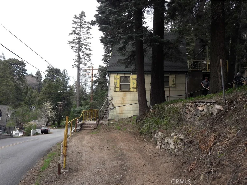 893 Arrowhead Villa, Lake Arrowhead, CA 92352
