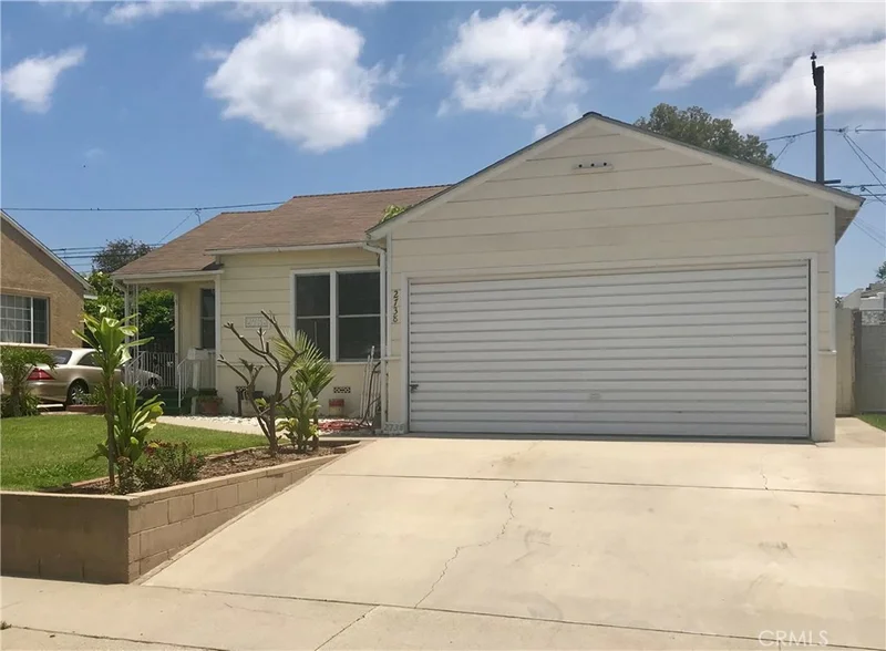 2738 Sandwood, Lakewood, CA 90712