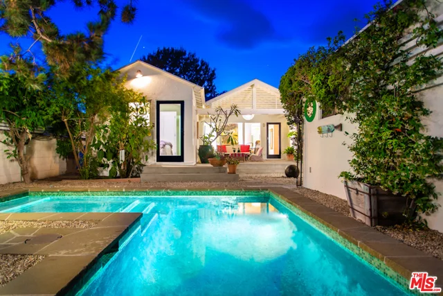 1016 Indiana, Venice, CA 90291