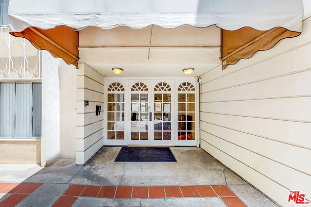 5625 Sumner #214, Culver City, CA 90230