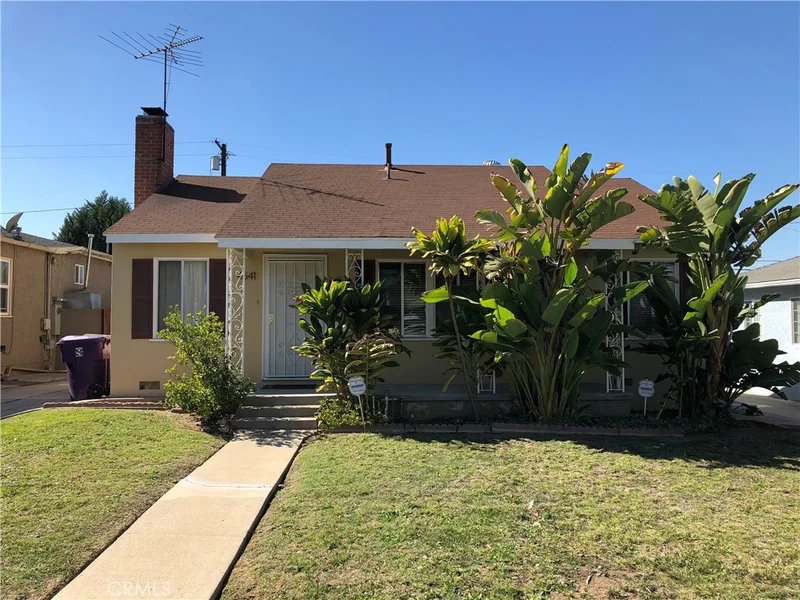 4541 Linden Avenue, Long Beach, CA 90807