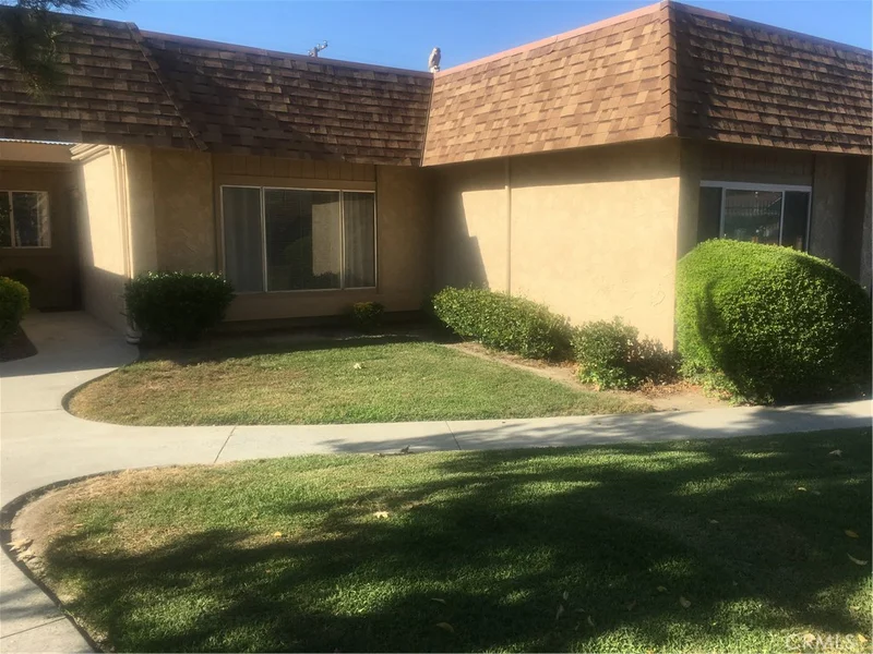 622 Santa Fe #4, Hemet, CA 92543