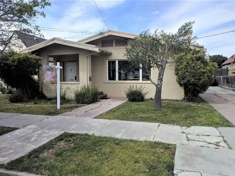 43 Pine, Salinas, CA 93901