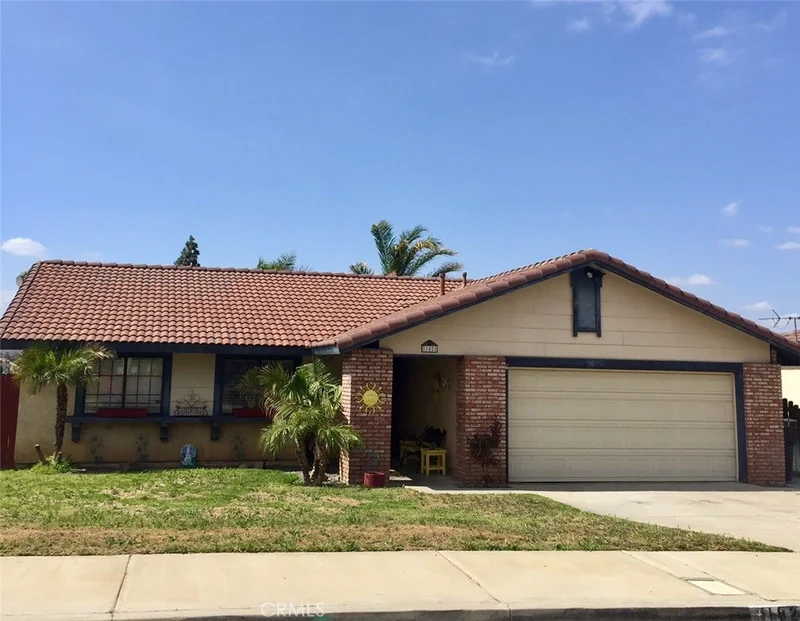 11821 Minuteman Drive, Riverside, CA 92503