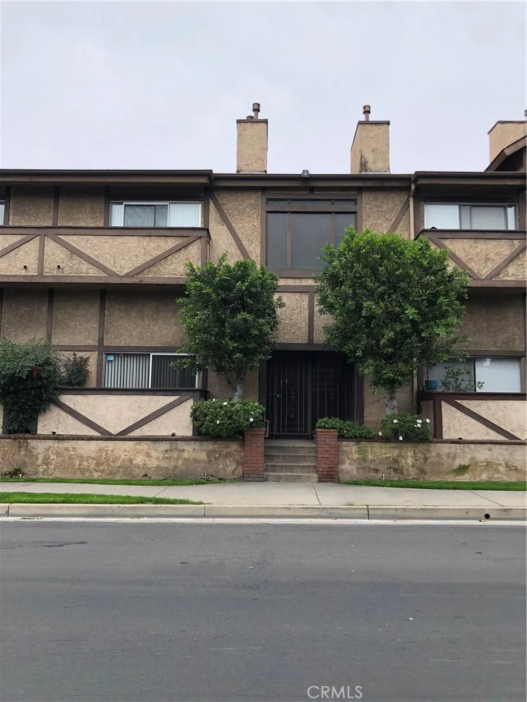 5500 Lindley Avenue 112, Encino, CA 91316