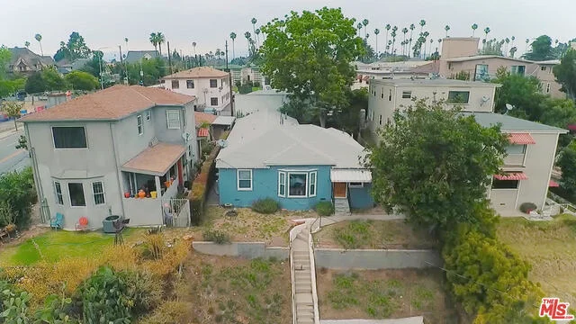 2285 26th, Los Angeles, CA 90018