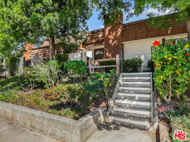 10141 Valley Circle #2, Chatsworth, CA 91311