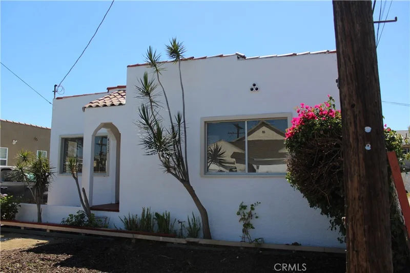 4117 Zamora, Los Angeles, CA 90011