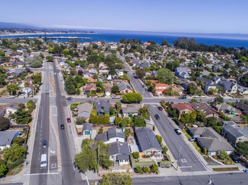 620 Columbia, Santa Cruz, CA 95060