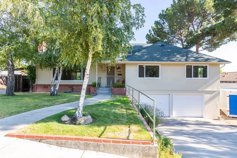 517 9th, Paso Robles, CA 93446