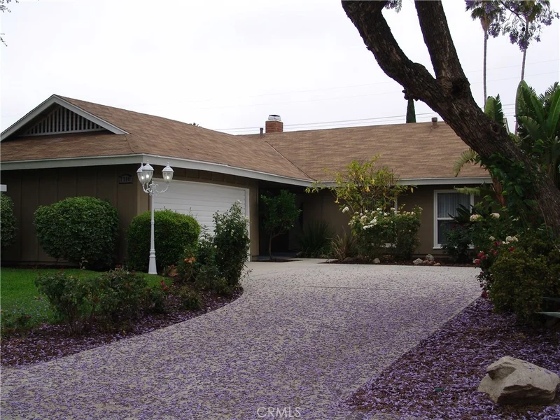 7710 Capistrano, West Hills, CA 91304