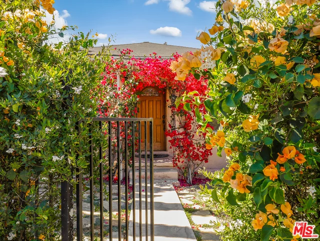11607 Oxnard, North Hollywood, CA 91606