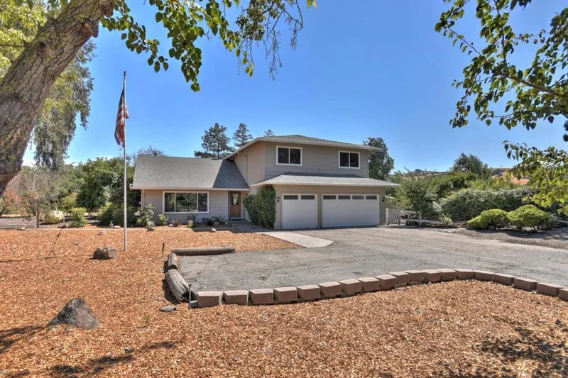 10015 Hale, Morgan Hill, CA 95037