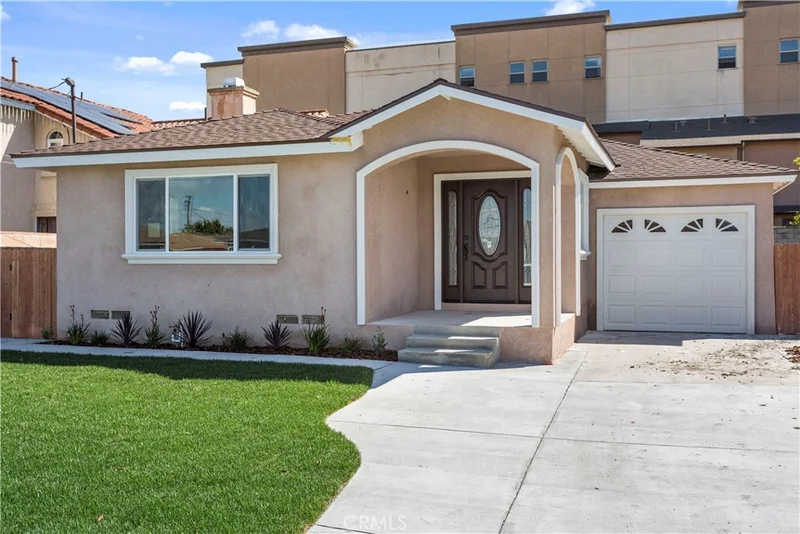 428 Double, Carson, CA 90745