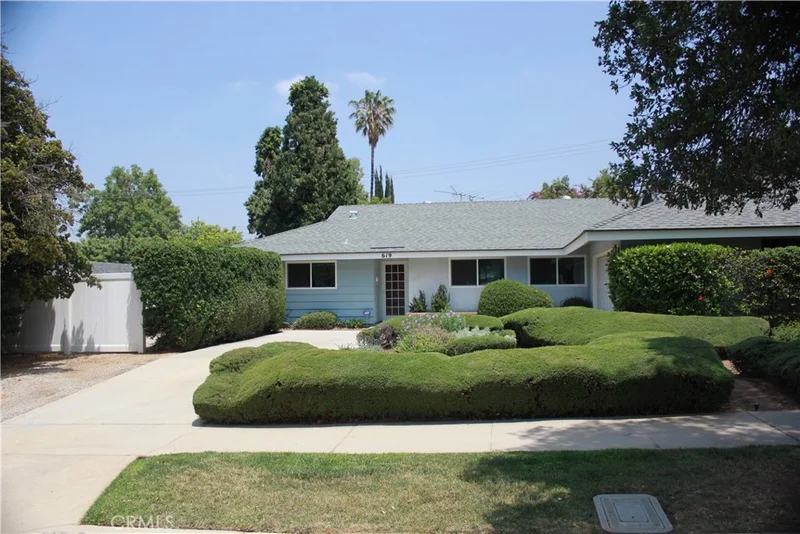619 Lakeside, Redlands, CA 92373