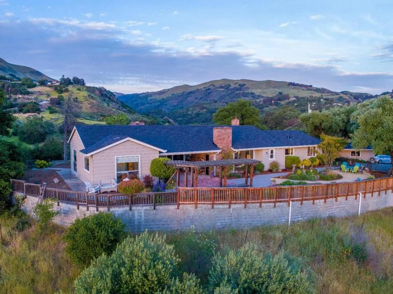 11321 Canon Vista, San Jose, CA 95127
