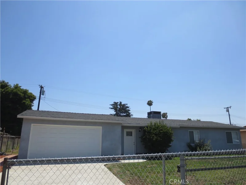 11233 Essex, Pomona, CA 91766