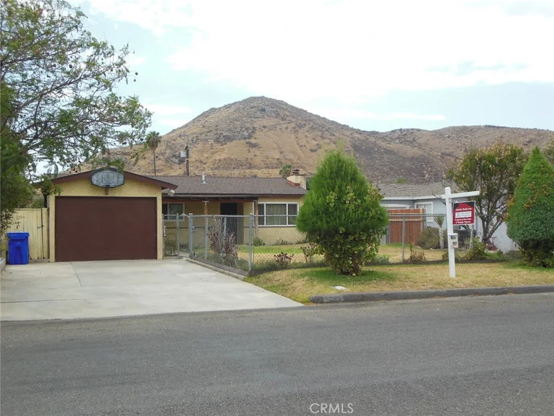 18545 9th, Bloomington, CA 92316