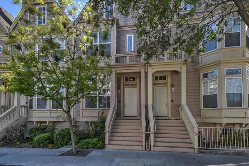 230 Bryant #8, Mountain View, CA 94041