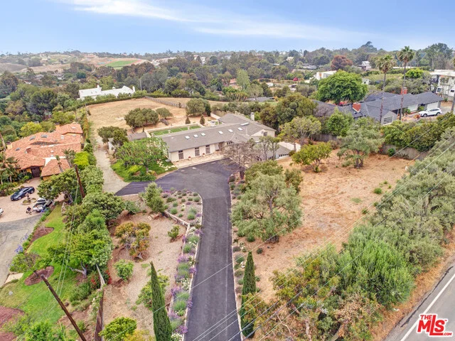 29824 Cuthbert, Malibu, CA 90265
