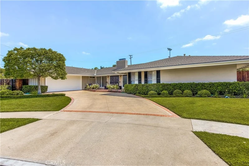 18951 Green Willow, North Tustin, CA 92705