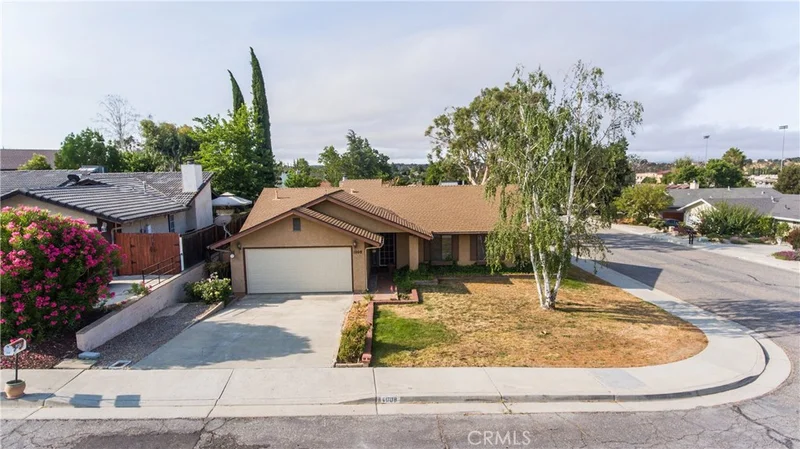 1008 Nanette, Paso Robles, CA 93446