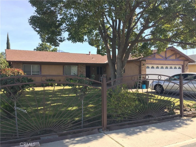 1149 5th, Livingston, CA 95334