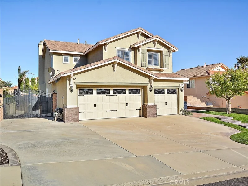 5071 Manitoba, Fontana, CA 92336