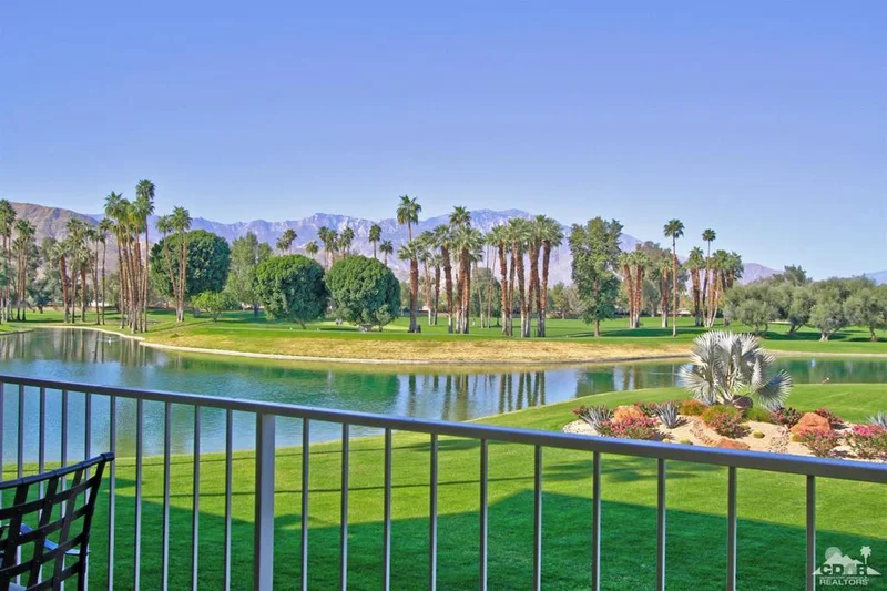 899 Island #212, Rancho Mirage, CA 92270