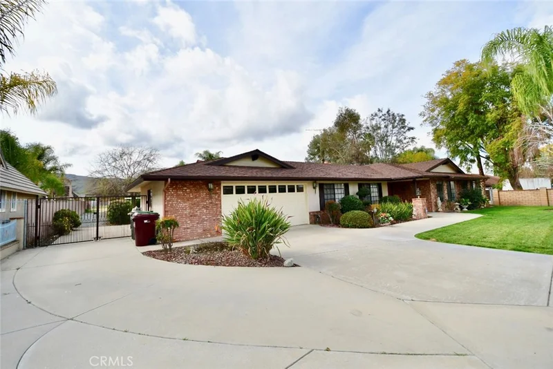 43105 Johnston, Hemet, CA 92544
