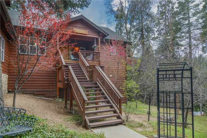 523 Dogwood Canyon, Blue Jay, CA 92317