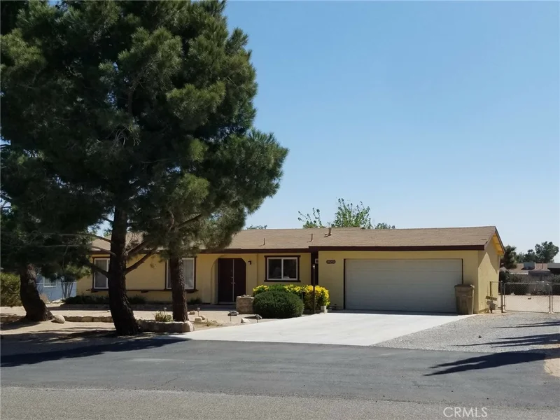 10231 Kern, Hesperia, CA 92345