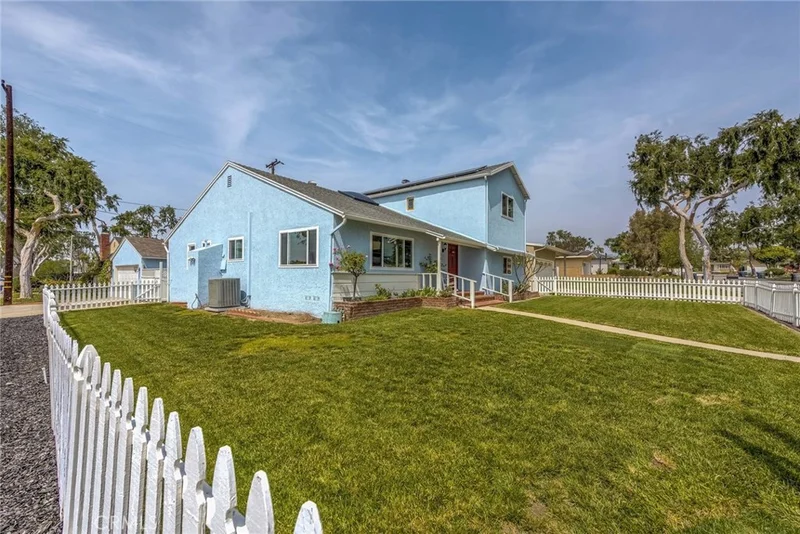 1001 Vernon, La Habra, CA 90631