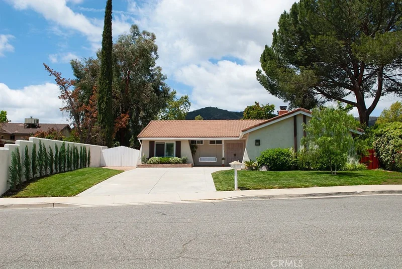 4115 Gadshill, Agoura Hills, CA 91301