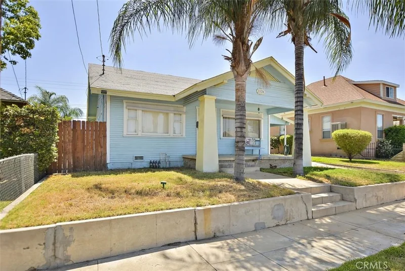 1126 Washington, Redlands, CA 92374