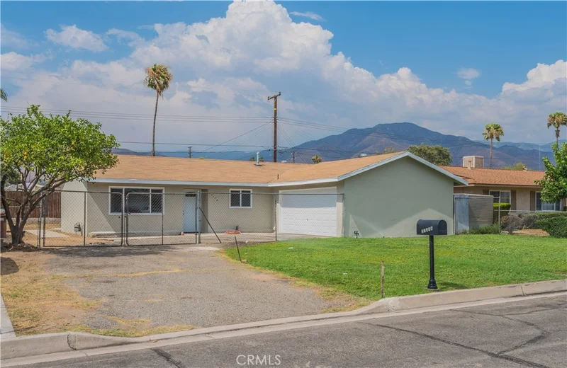 27374 7th, Highland, CA 92346