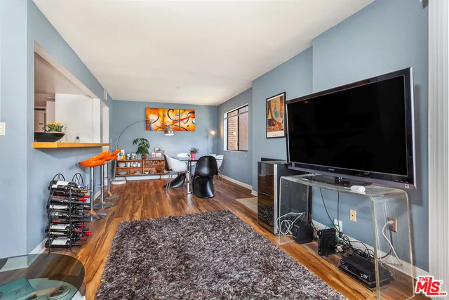 450 Dryden #202, Glendale, CA 91202