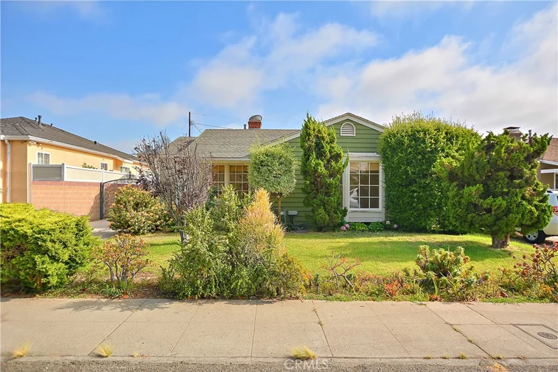 6326 84th, Los Angeles, CA 90045