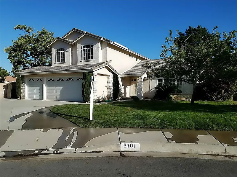 2701 Dawnview, Rialto, CA 92377