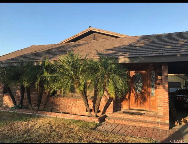 2262 Roswell, Long Beach, CA 90815