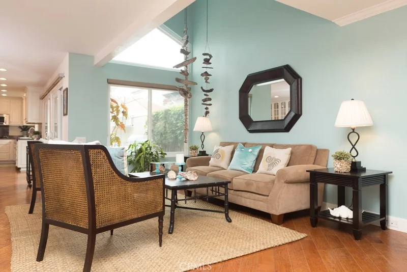 515 15th, Huntington Beach, CA 92648