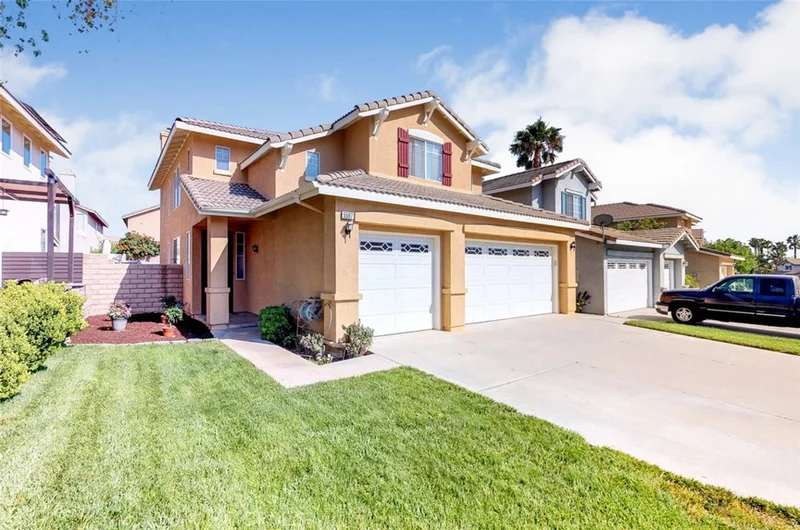 5597 Hunt Club, Fontana, CA 92336