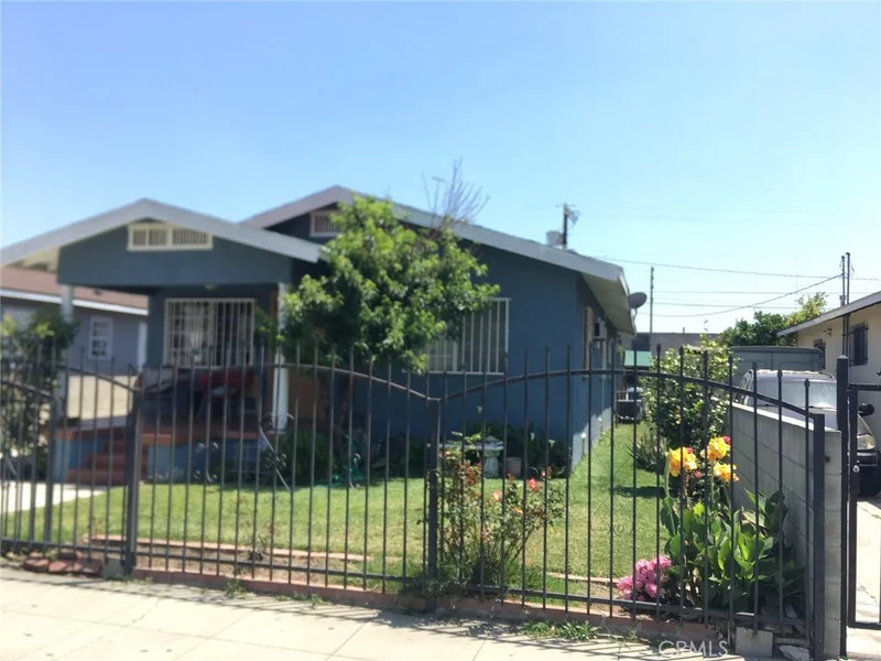 124 71st, Los Angeles, CA 90003