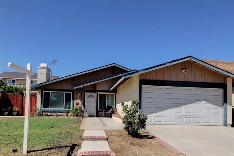 1150 Blossom Hill, Corona, CA 92880