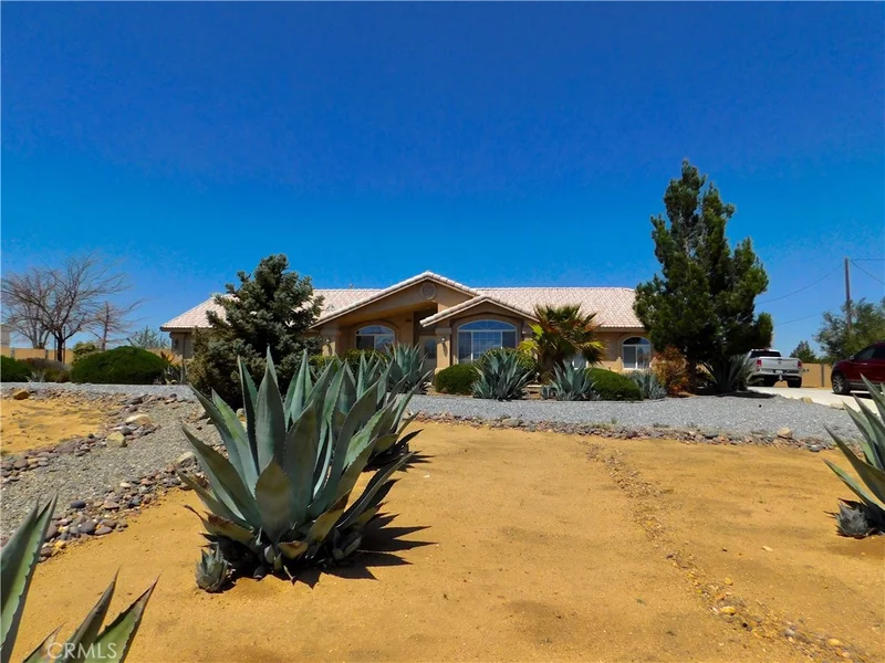 18520 Hercules, Hesperia, CA 92345