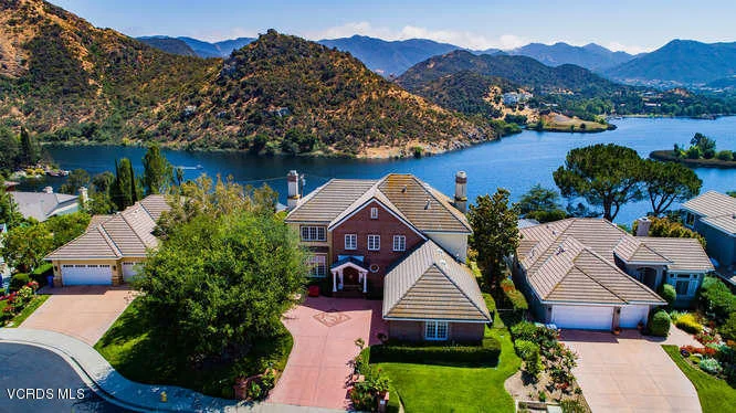 892 Ravensbury, Lake Sherwood, CA 91361